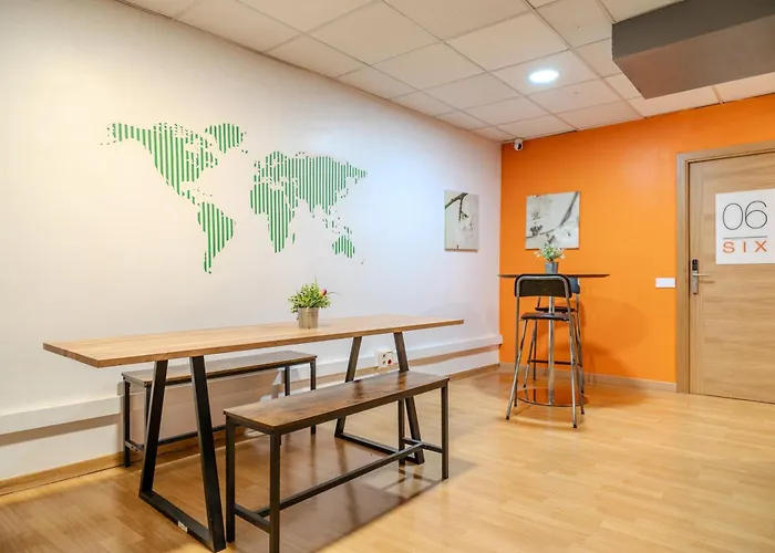 Holidaysbcn Rooms